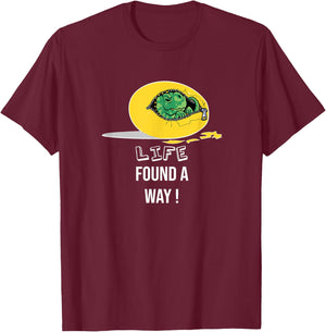 Life finds a way, dino egg, quote dinosaur T-Shirt - T-Shirt | Maroon