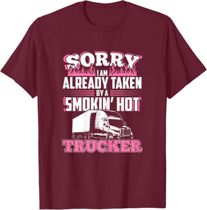 Mein Mann ist LKW Fahrer - Gift - Trucker Wife T-Shirt - T-Shirt | Maroon