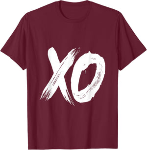 Lurki Hugs and Kisses XO Women's Valentine's Day Love Themed - Black, Small T-Shirt - T-Shirt | Maroon