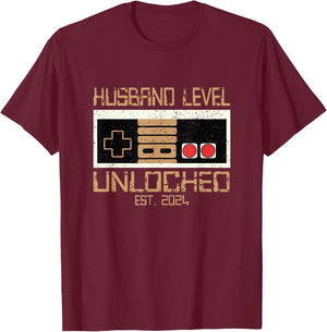 Future Husband Bachelor Gamer Leveling Up To Husband 2024 T-Shirt - T-Shirt | Maroon