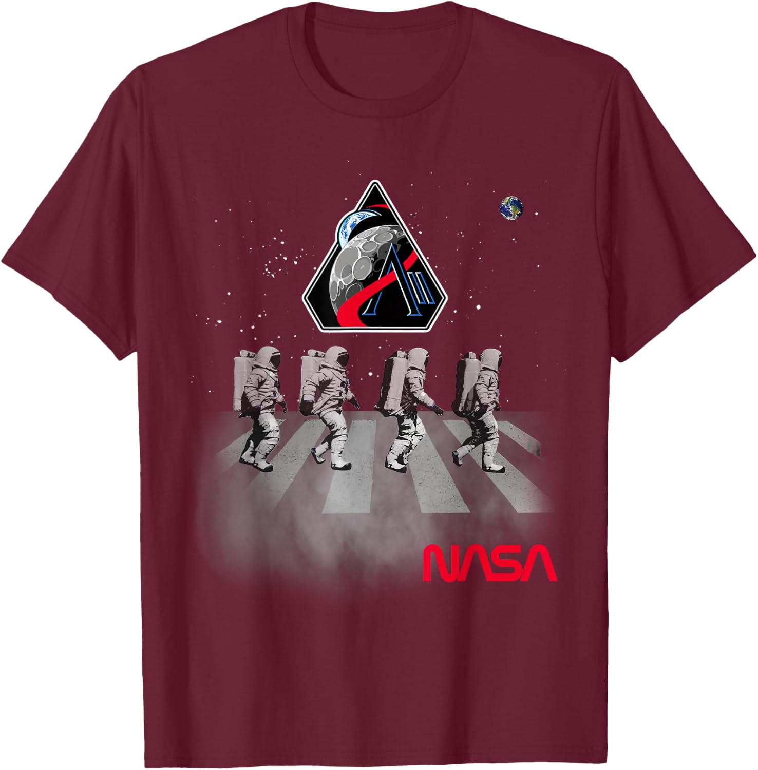 NASA Artemis II Mission Astronauts Walking in Space T-Shirt - T-Shirt | Maroon