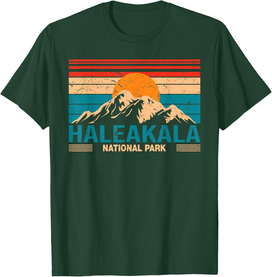 Hawaii | Maui Hiking - Vintage Haleakala National Park T-Shirt - T-Shirt | Forest