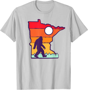 Minnesota Vintage Outdoor Bigfoot State Sasquatch Team Retro T-Shirt - T-Shirt | Ash