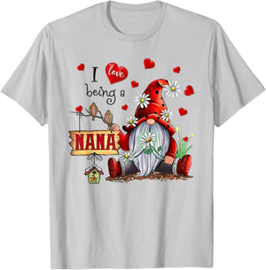 I LOVE BEING A NANA - Gnome Daisy Heart T-Shirt - T-Shirt | Ash