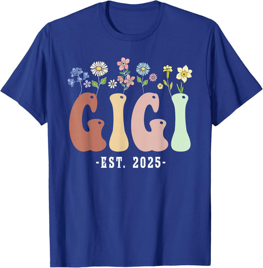 Gigi 2025 Gigi to Be New Gigi Gifts Wildflower Floral Design T-Shirt - T-Shirt | Royal