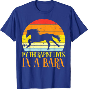 My Therapist Lives In A Barn Sunset Retro Horse Equestrian T-Shirt - T-Shirt | Royal