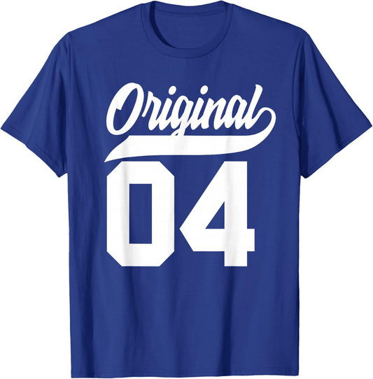 22nd Birthday Gift Boys Girls Original Vintage Born 2004 T-Shirt - T-Shirt | Royal