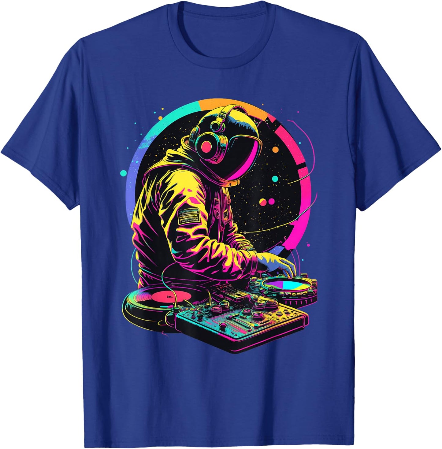 Retro Astronaut DJ, DJing in Space, EDM cool Graphic T-Shirt - T-Shirt | Royal