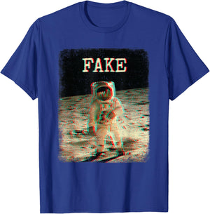Fake News Apollo 11 Moon Landing Hoax Astronaut Retro Style T-Shirt - T-Shirt | Royal