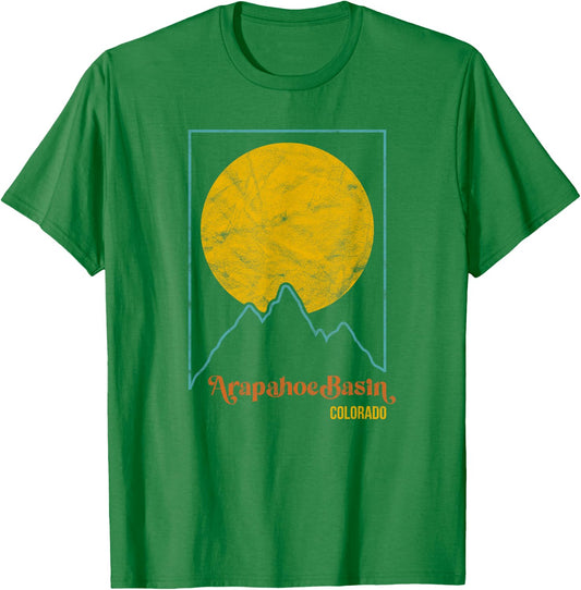 Arapahoe Basin Mountains Colorado Vintage Hiking Camp Retro T-Shirt - T-Shirt | Irish Green