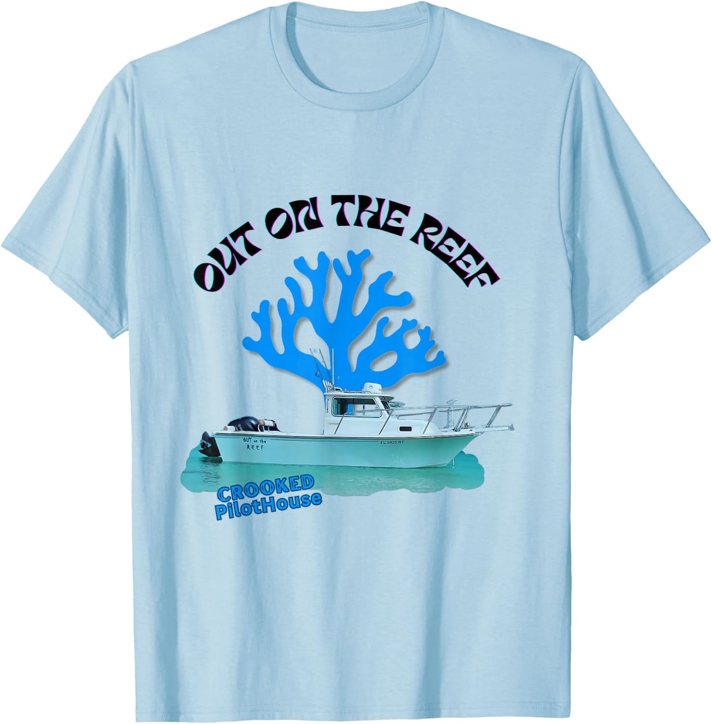 Boat pilot house with blue reef on the background T-Shirt - T-Shirt | Light Blue