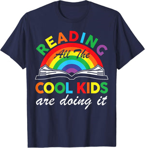 Rainbow Reading All The Cool Kids Are Doing It Bookworm Kids T-Shirt - T-Shirt | Navy