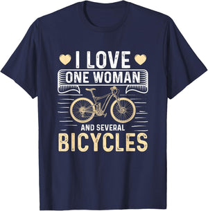 I love a woman and several bicycles T-Shirt - T-Shirt | Navy