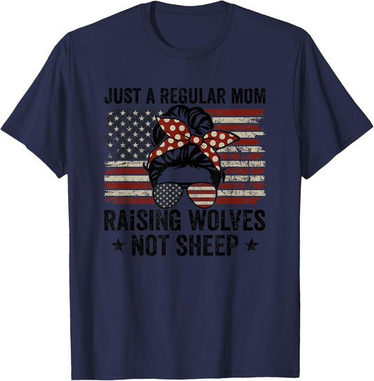 Messy Bun Just A Regular Mom Raising Wolves Not Sheep - Mama T-Shirt - T-Shirt | Navy