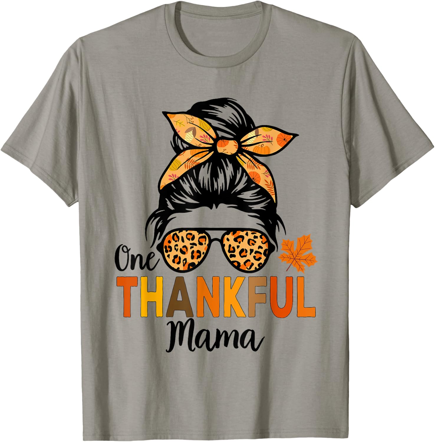 One Thankful Mama Thanksgiving Women Messy Bun Leopard T-Shirt - T-Shirt | Sand