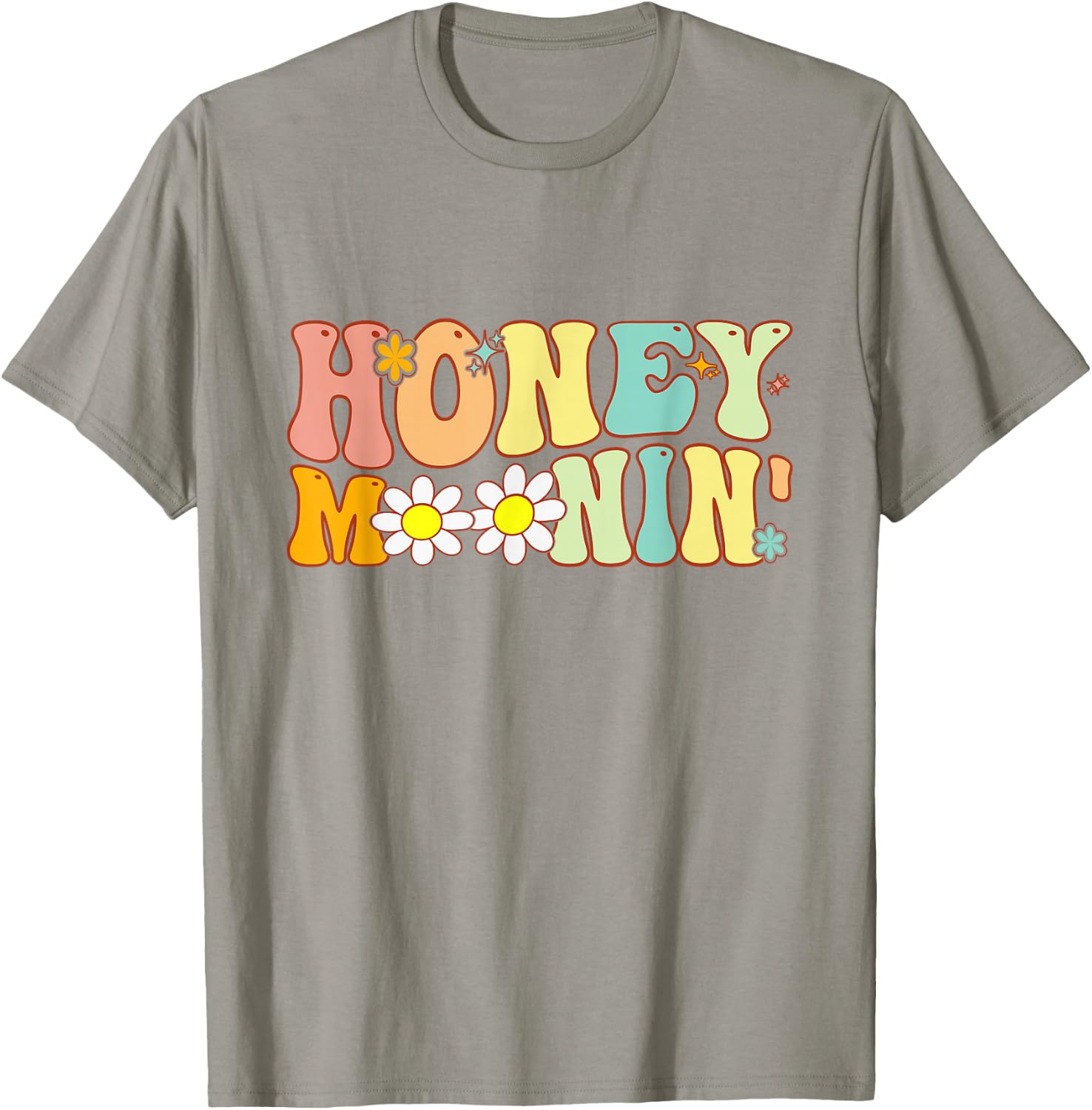 Groovy Honeymoonin Bride Bridal Shower To Honeymoon Vacation T-Shirt - T-Shirt | Sand