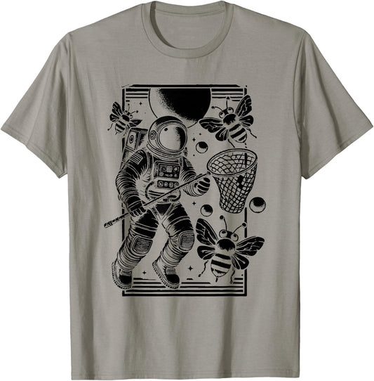 Astronaut Playing With Bugs Entomologist Entomology Bug T-Shirt - T-Shirt | Sand