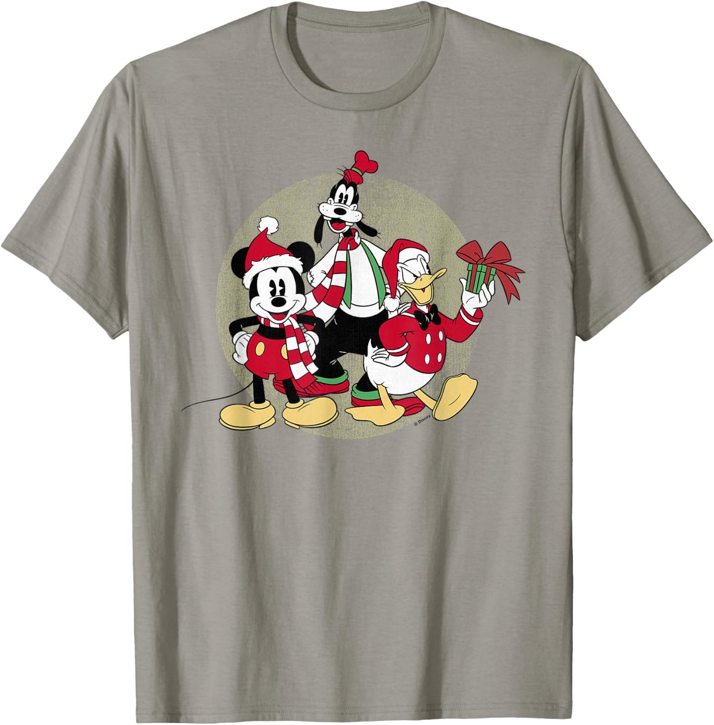 Disney - Mickey Mouse Donald Duck Goofy Christmas Group T-Shirt - T-Shirt | Sand