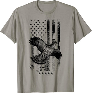 USA American Flag Hunters - Hunting Grouse Bird T-Shirt - T-Shirt | Sand