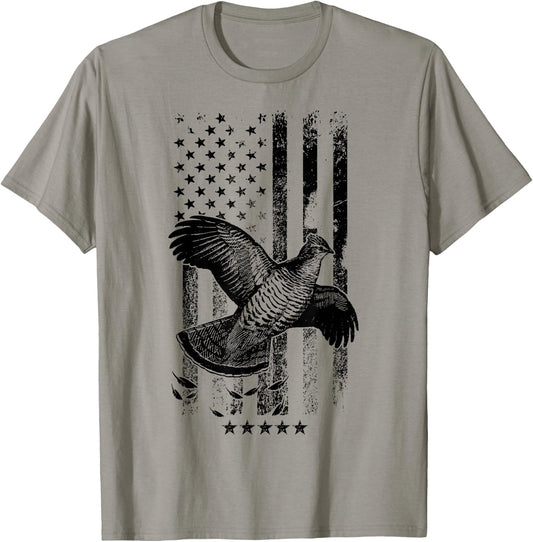 USA American Flag Hunters - Hunting Grouse Bird T-Shirt - T-Shirt | Sand