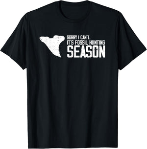 Fossil Tooth Hunter Design for Fossil Tooth Collector T-Shirt - T-Shirt | Black