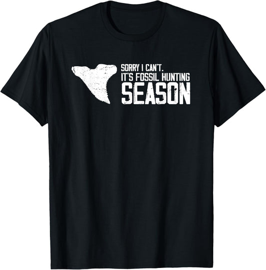 Fossil Tooth Hunter Design for Fossil Tooth Collector T-Shirt - T-Shirt | Black