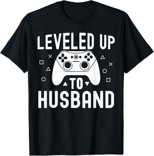Leveled Up To Husband Fiance Boyfriend Engagement Video Game T-Shirt - T-Shirt | Black