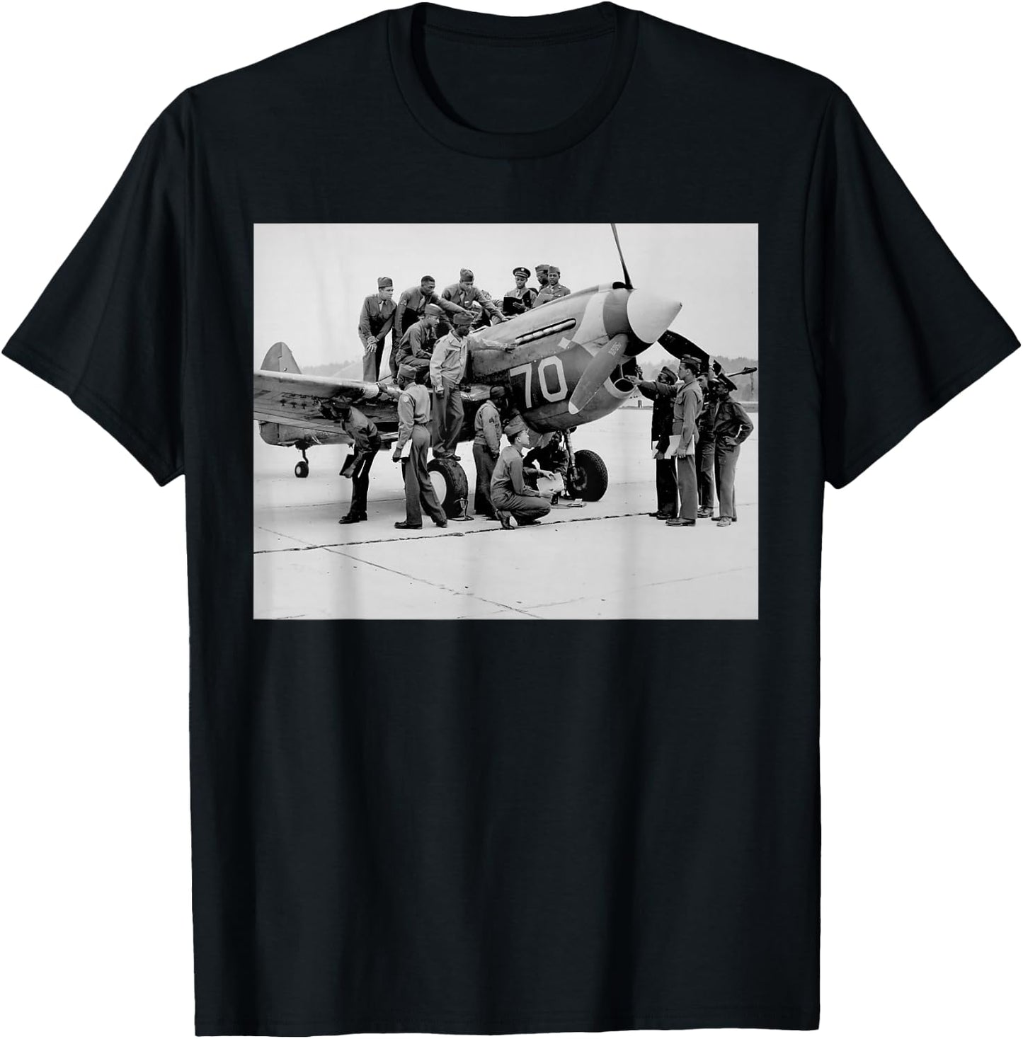Vintage Tuskegee Pilots USA Black History World War 2 Airmen T-Shirt - T-Shirt | Black