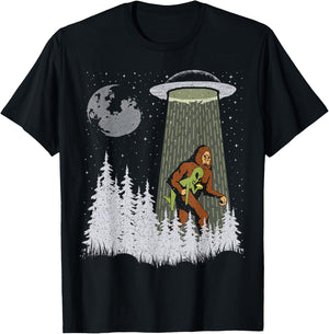 Funny Bigfoot Carrying Alien Eating Taco Cool Sasquatch Ufo T-Shirt - T-Shirt | Black