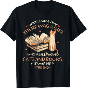 Once upon a time there was a girl who loved cats and books T-Shirt - T-Shirt | Black