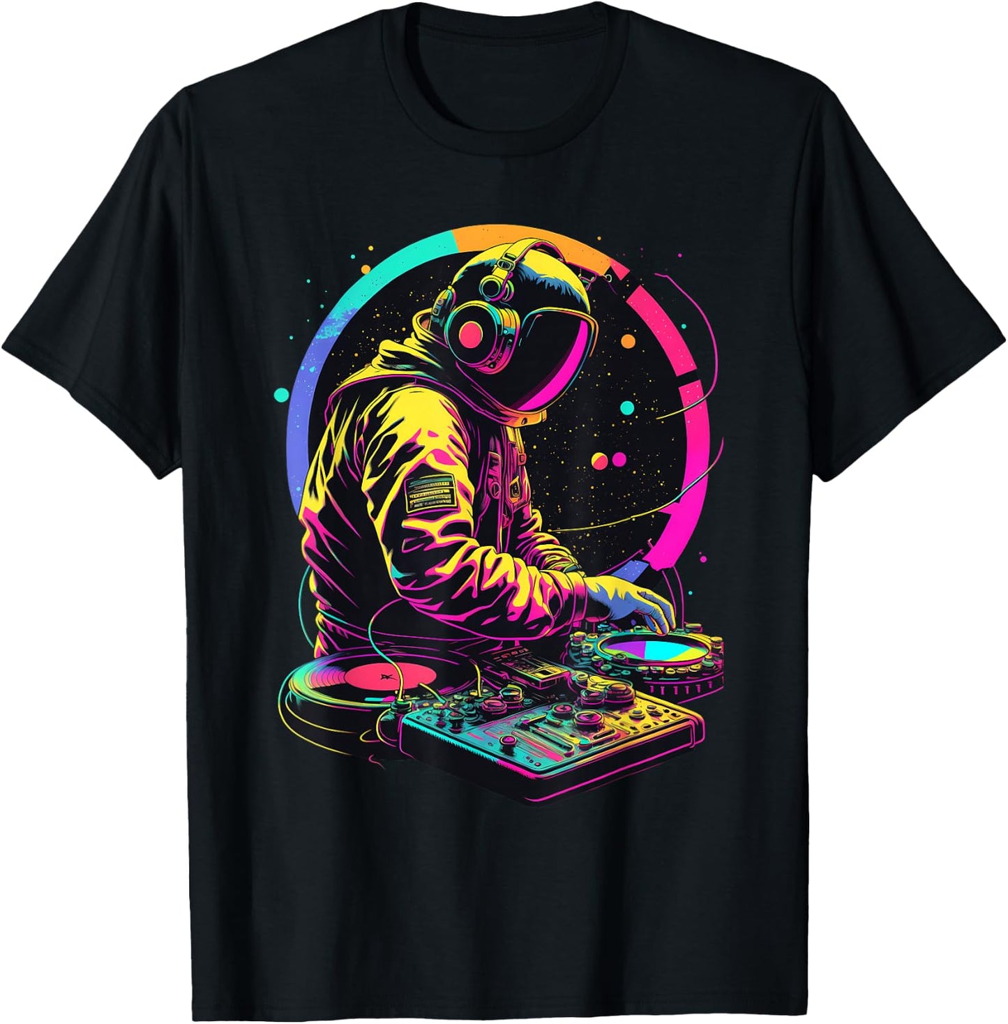Retro Astronaut DJ, DJing in Space, EDM cool Graphic T-Shirt - T-Shirt | Black