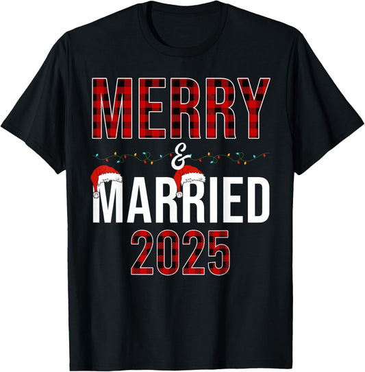 Merry And Married 2025 Red Plaid Christmas Couple Matching T-Shirt - T-Shirt | Black