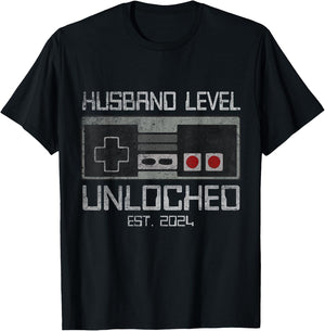 Leveled Up To Husband 2024 Newlywed Groom Newly Married T-Shirt - T-Shirt | Black