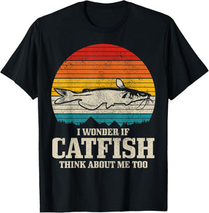 I Wonder If Catfish Think About Me Vintage Funny Catfishing T-Shirt - T-Shirt | Black
